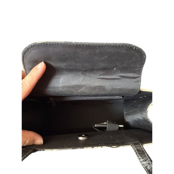 Vintage-Pin Up Inspired Black & White Newspaper Print Handbag With Double Handle - Picture 6 of 10